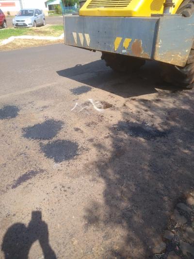 OperaÃ§Ã£o Tapa-Buracos estÃ¡ a todo vapor contemplando ruas do anel central e bairros de Laranjeiras do Sul